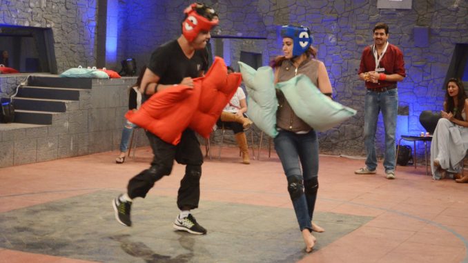 Rahul Mahajan in tangle; with Karishma Tanna and Upen Patel of Bigg Boss, entangled!